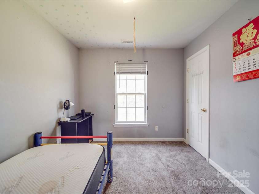 5414 Peachwood Drive, Charlotte, NC 28216.  MLS# CAR4231512, YatesRealty ID 2636. 