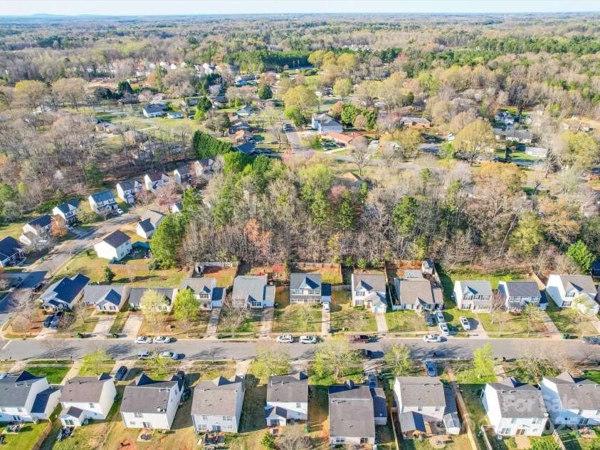 5414 Peachwood Drive, Charlotte, NC 28216.  MLS# CAR4231512, YatesRealty ID 2636. 