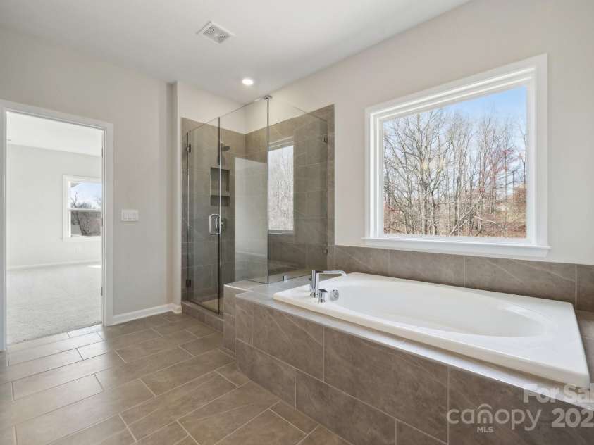 180 Glenn Drive, Mooresville, NC 28115.  MLS# CAR4277492, YatesRealty ID 26360. REPRESENTATIVE PHOTO