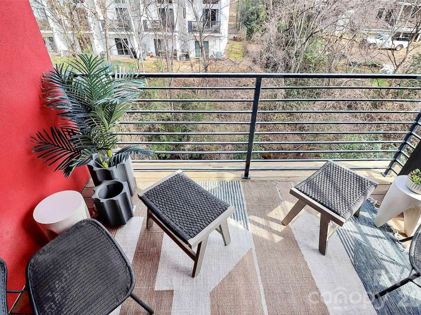 2718 Davidson Street, Charlotte, NC 28205.  MLS# CAR4383218, YatesRealty ID 26360. 