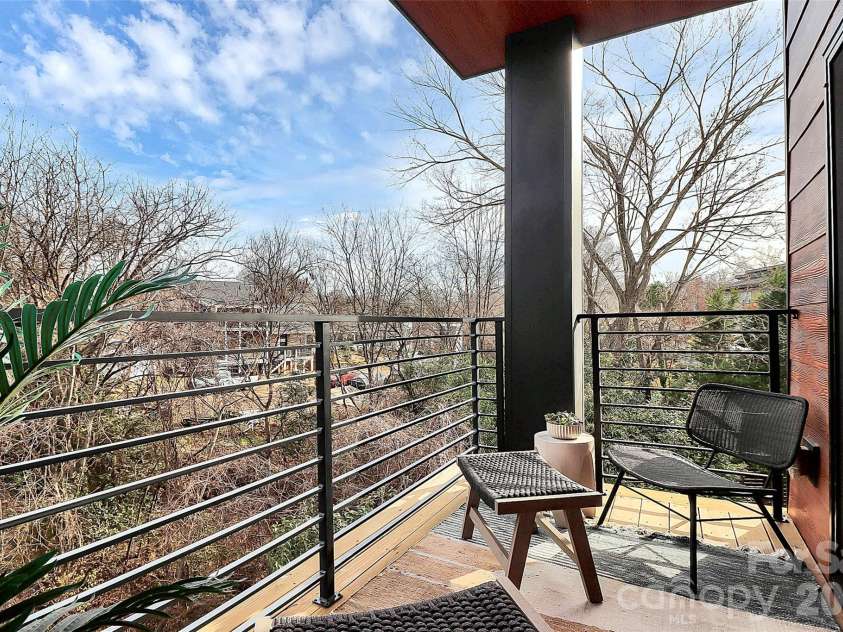 2718 Davidson Street, Charlotte, NC 28205.  MLS# CAR4383218, YatesRealty ID 26360. 