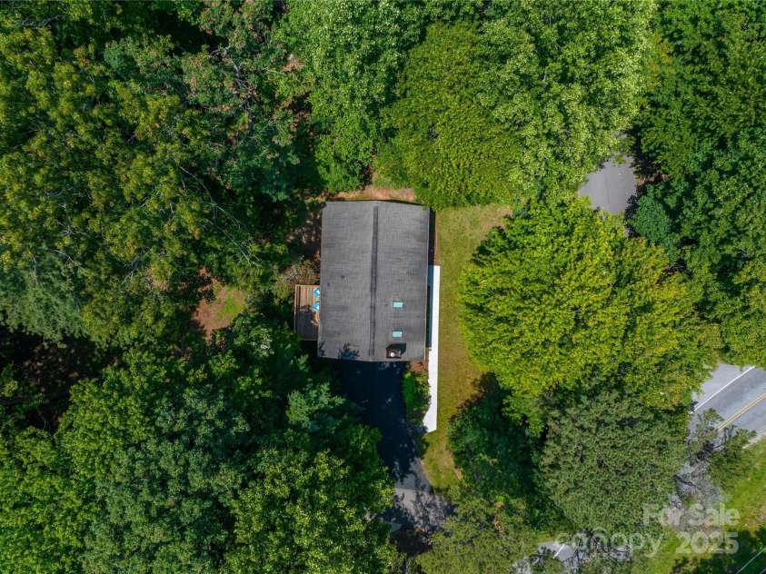 2 Oak Grove Road, Arden, NC 28704.  MLS# CAR4262932, YatesRealty ID 26361. Private Lot