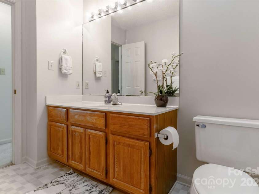 2 Oak Grove Road, Arden, NC 28704.  MLS# CAR4262932, YatesRealty ID 26361. Upper Bathroom