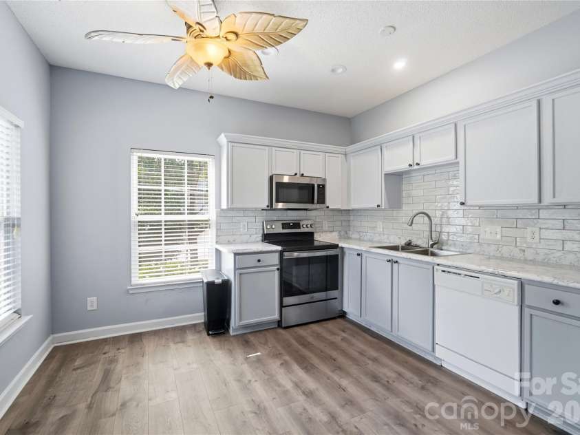 1912 Beckwith Lane, Waxhaw, NC 28173.  MLS# CAR4382865, YatesRealty ID 26362. 