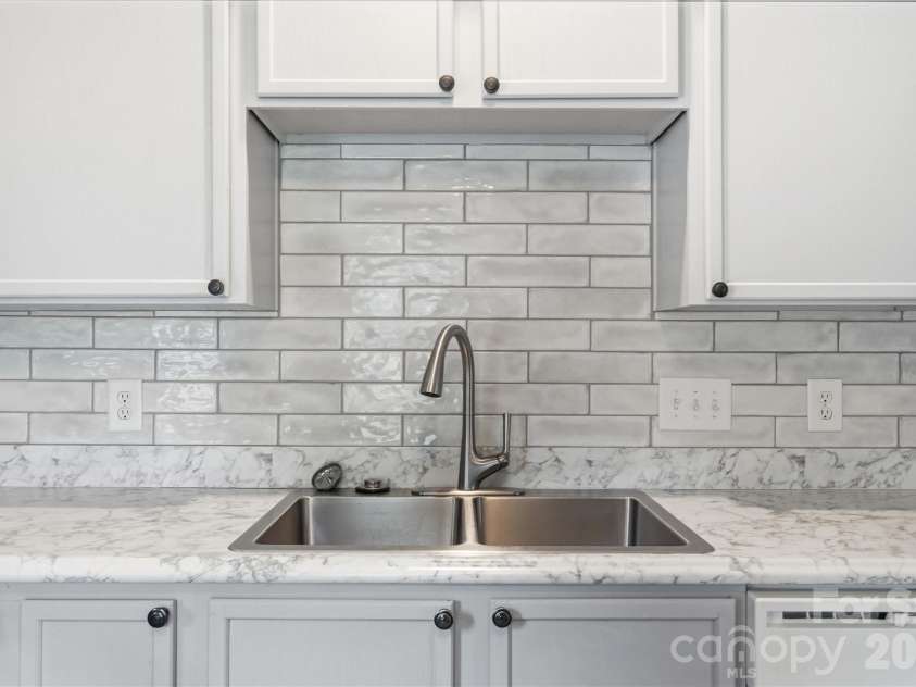 1912 Beckwith Lane, Waxhaw, NC 28173.  MLS# CAR4382865, YatesRealty ID 26362. 