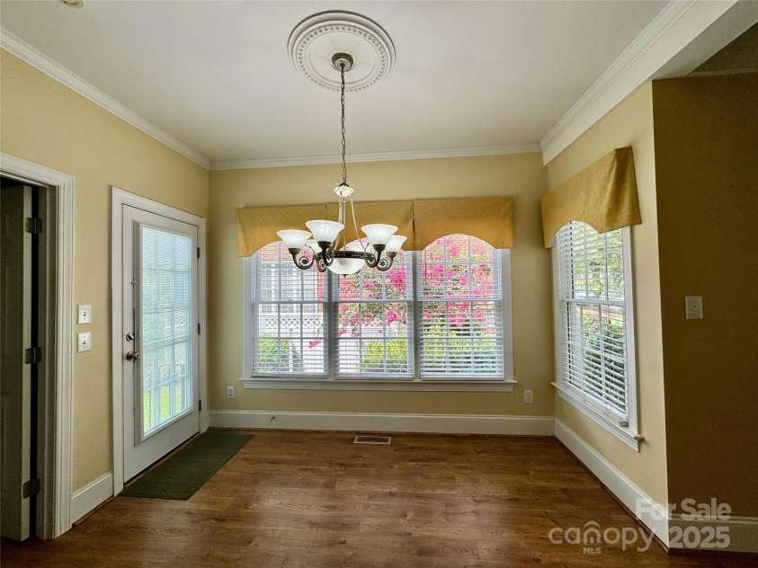 75 Mccurdy Street, Concord, NC 28027.  MLS# CAR4279704, YatesRealty ID 26362. Dining Area