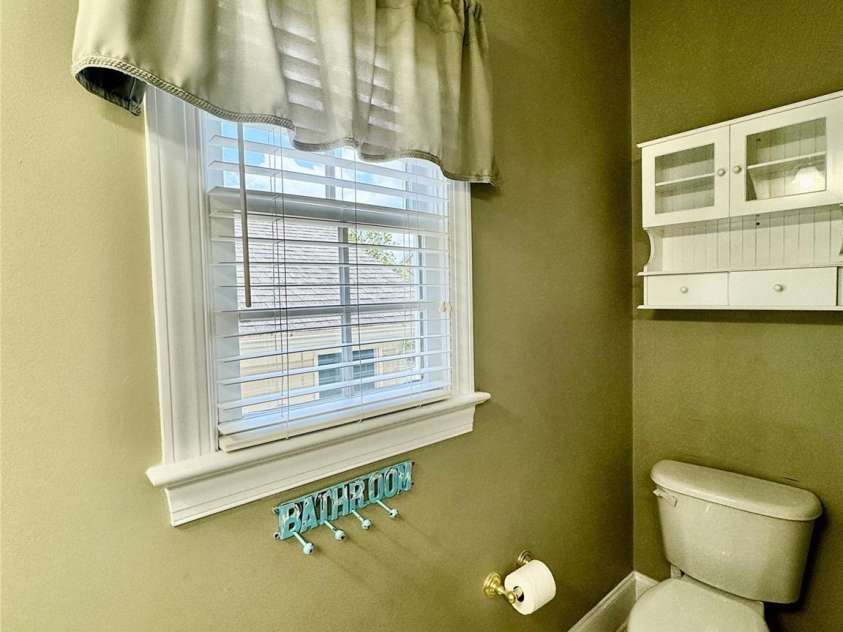 75 Mccurdy Street, Concord, NC 28027.  MLS# CAR4279704, YatesRealty ID 26362. Primary bathroom