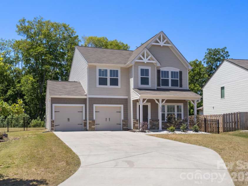 8939 Rockrose Way, Charlotte, NC 28214.  MLS# CAR4383166, YatesRealty ID 26363. 