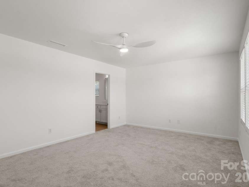 8939 Rockrose Way, Charlotte, NC 28214.  MLS# CAR4383166, YatesRealty ID 26363. 