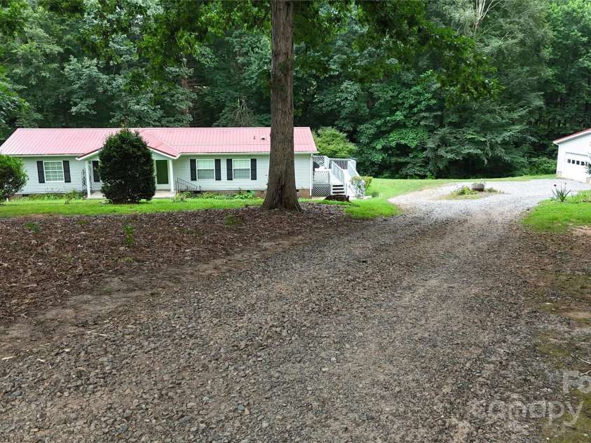 184 Winding Arbor Circle, Cleveland, NC 27013.  MLS# CAR4271297, YatesRealty ID 26364. 