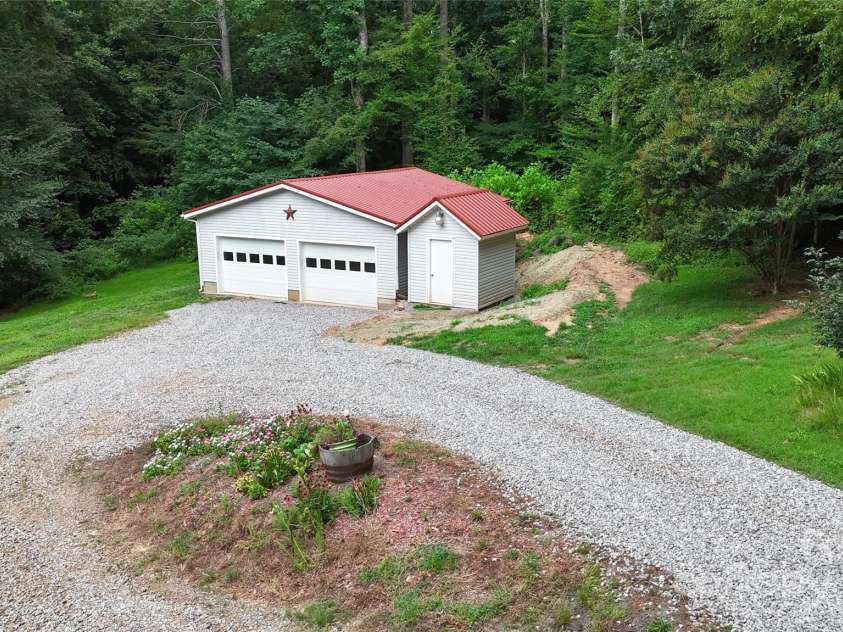 184 Winding Arbor Circle, Cleveland, NC 27013.  MLS# CAR4271297, YatesRealty ID 26364. 