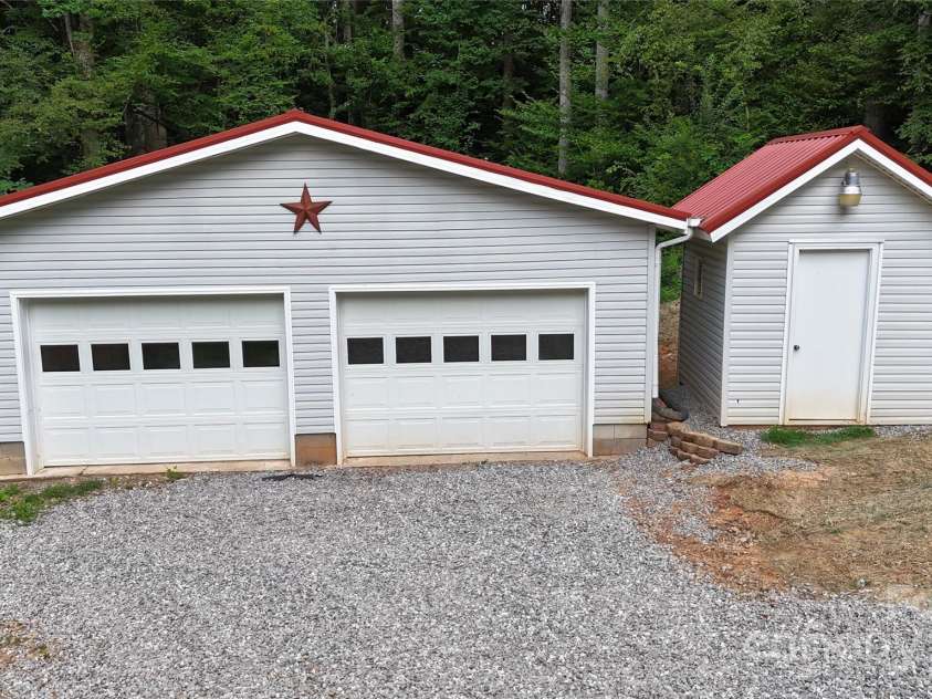 184 Winding Arbor Circle, Cleveland, NC 27013.  MLS# CAR4271297, YatesRealty ID 26364. 