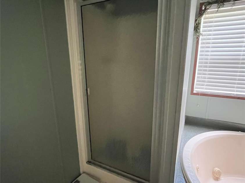 184 Winding Arbor Circle, Cleveland, NC 27013.  MLS# CAR4271297, YatesRealty ID 26364. 