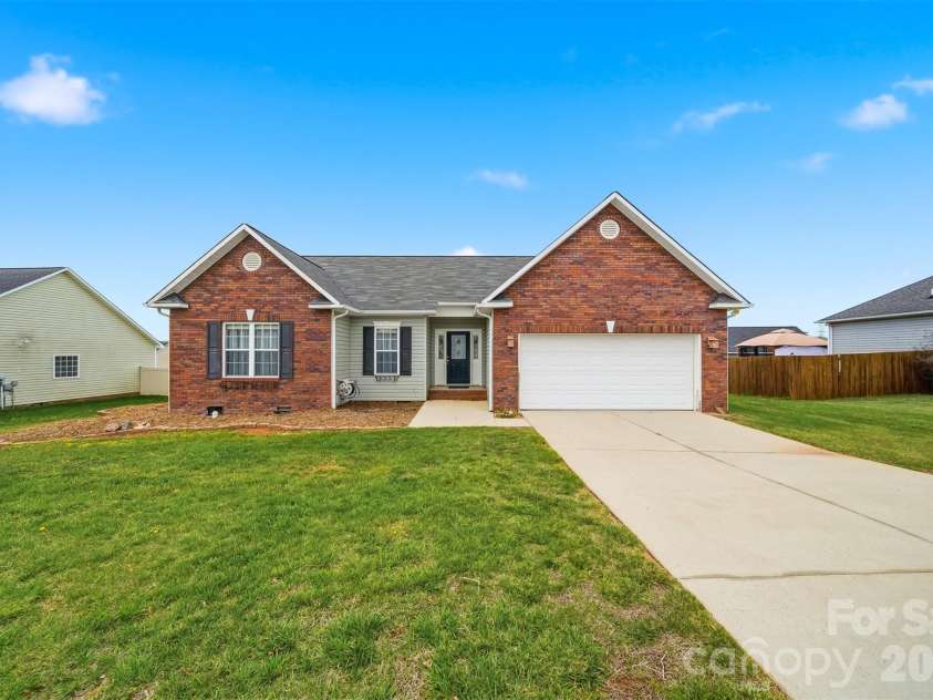 1835 Terrain Drive, Conover, NC 28613.  MLS# CAR4385590, YatesRealty ID 26365. 