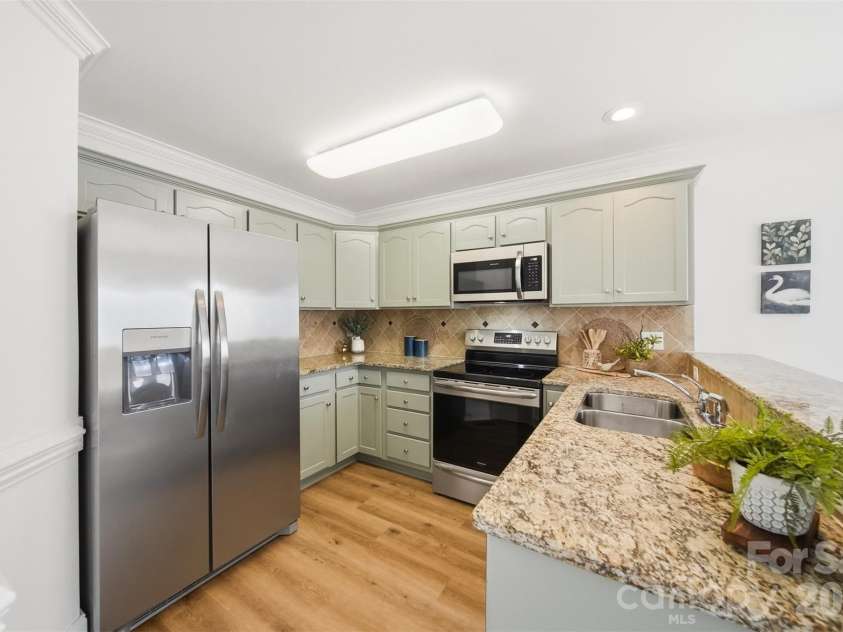 1835 Terrain Drive, Conover, NC 28613.  MLS# CAR4385590, YatesRealty ID 26365. 