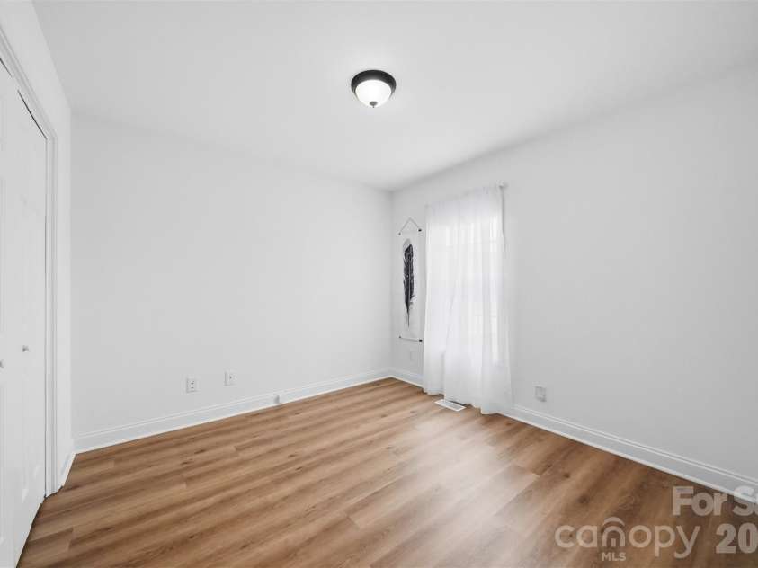 1835 Terrain Drive, Conover, NC 28613.  MLS# CAR4385590, YatesRealty ID 26365. 