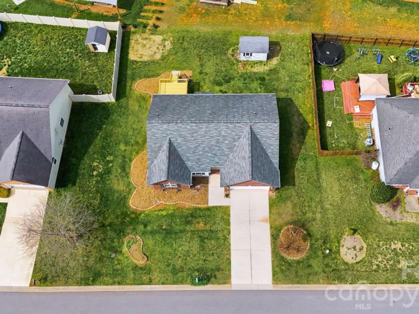 1835 Terrain Drive, Conover, NC 28613.  MLS# CAR4385590, YatesRealty ID 26365. 