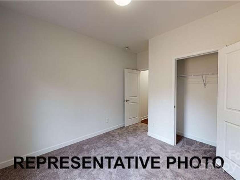 601 Queens Road, Gastonia, NC 28052.  MLS# CAR4255829, YatesRealty ID 26365. 