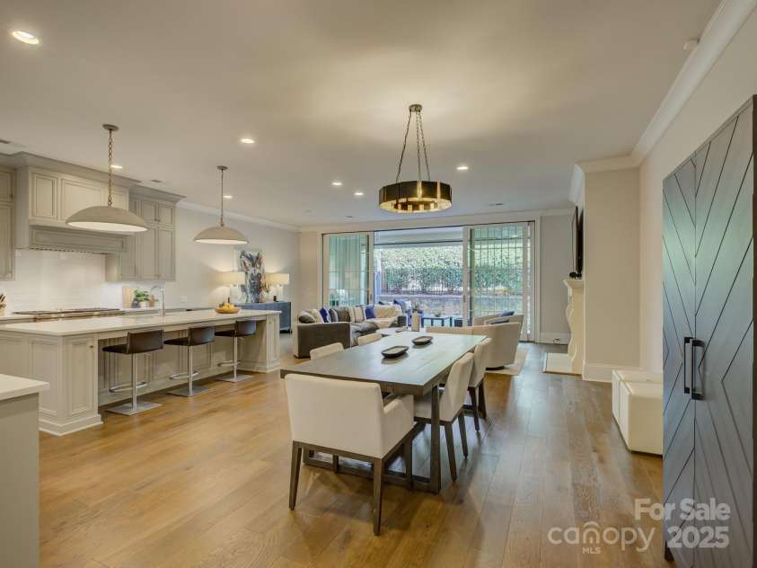 2440 Vail Avenue, Charlotte, NC 28207.  MLS# CAR4278926, YatesRealty ID 26366. 