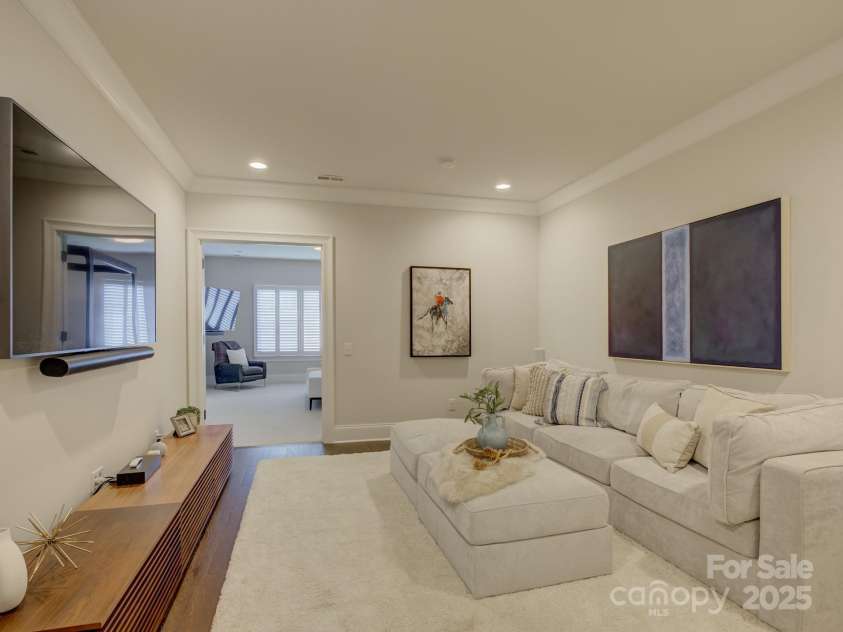 2440 Vail Avenue, Charlotte, NC 28207.  MLS# CAR4278926, YatesRealty ID 26366. 