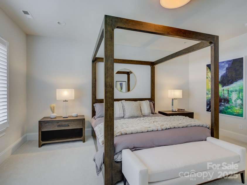 2440 Vail Avenue, Charlotte, NC 28207.  MLS# CAR4278926, YatesRealty ID 26366. 