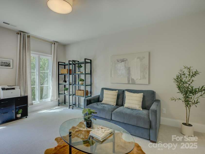 2440 Vail Avenue, Charlotte, NC 28207.  MLS# CAR4278926, YatesRealty ID 26366. 