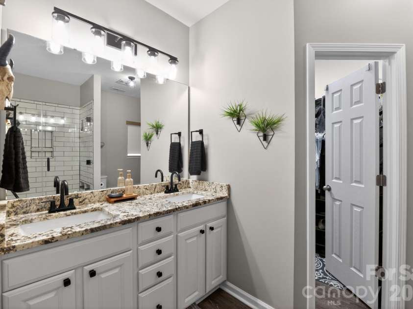 714 Rocky Grove Glen, York, SC 29745.  MLS# CAR4384658, YatesRealty ID 26366. 