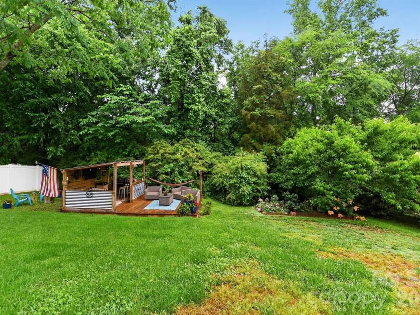714 Rocky Grove Glen, York, SC 29745.  MLS# CAR4384658, YatesRealty ID 26366. 