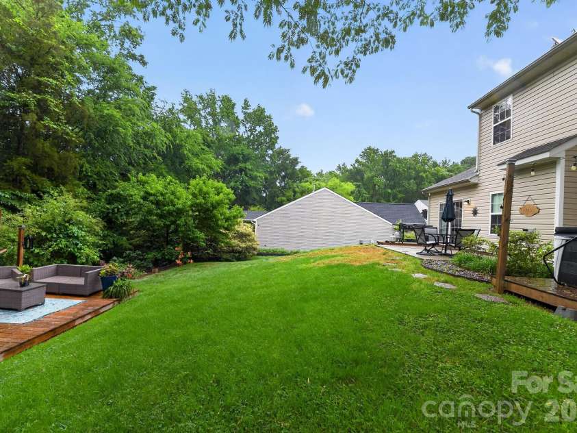714 Rocky Grove Glen, York, SC 29745.  MLS# CAR4384658, YatesRealty ID 26366. 