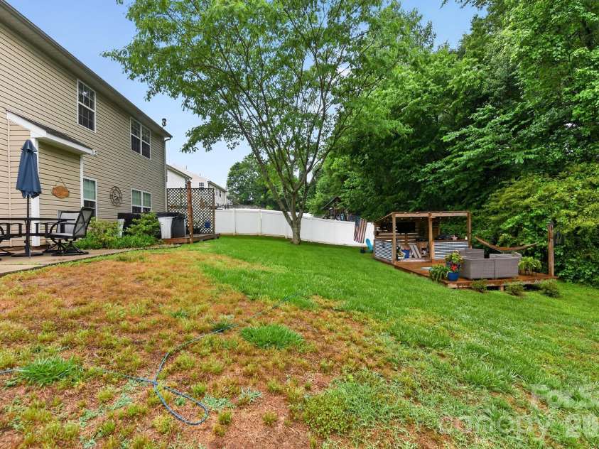 714 Rocky Grove Glen, York, SC 29745.  MLS# CAR4384658, YatesRealty ID 26366. 