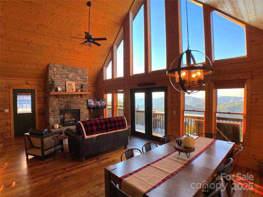 141 Scenic Wolf Drive, Mars Hill, NC 28754.  MLS# CAR4272313, YatesRealty ID 26367. 