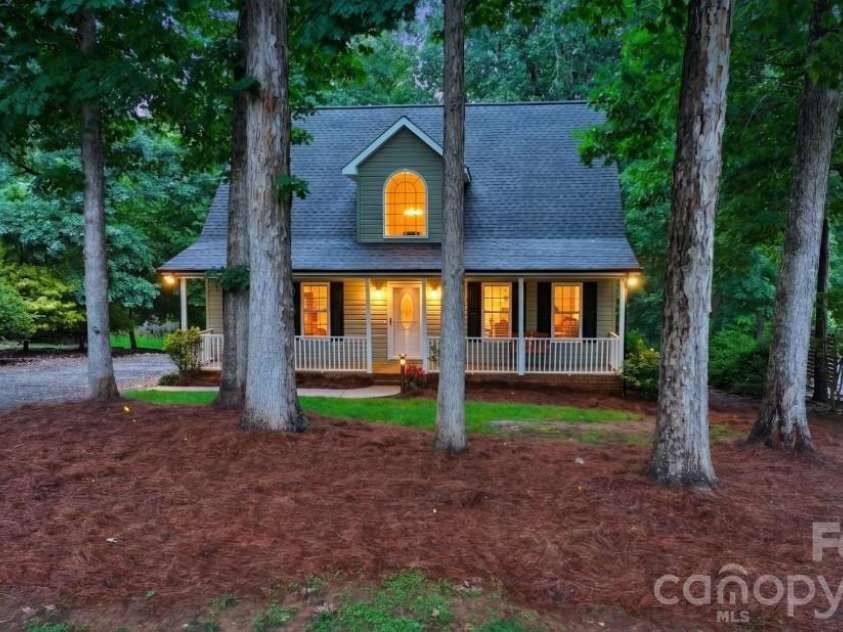 302 Skyland Court, Mount Gilead, NC 27306.  MLS# CAR4386311, YatesRealty ID 26368. 