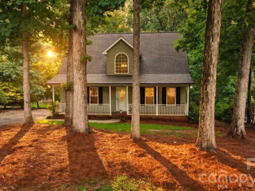 302 Skyland Court, Mount Gilead, NC 27306.  MLS# CAR4386311, YatesRealty ID 26368. 