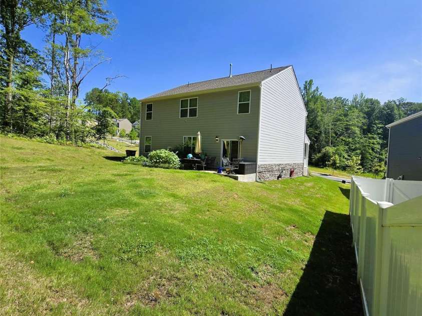 3816 Rosewood Drive, Mount Holly, NC 28120.  MLS# CAR4268609, YatesRealty ID 26368. 