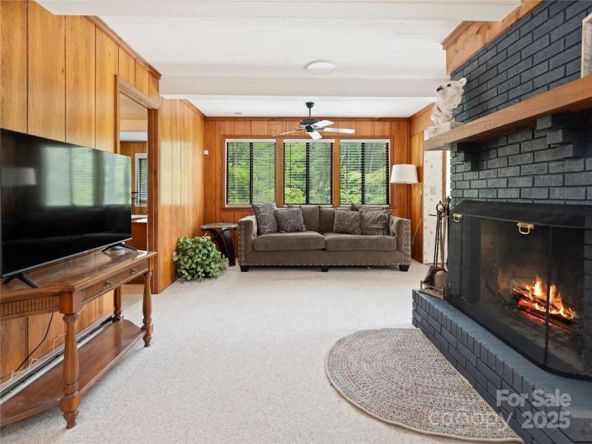 218 McGuffey Ridge Ridge, Gerton, NC 28735.  MLS# CAR4268730, YatesRealty ID 2637. Living