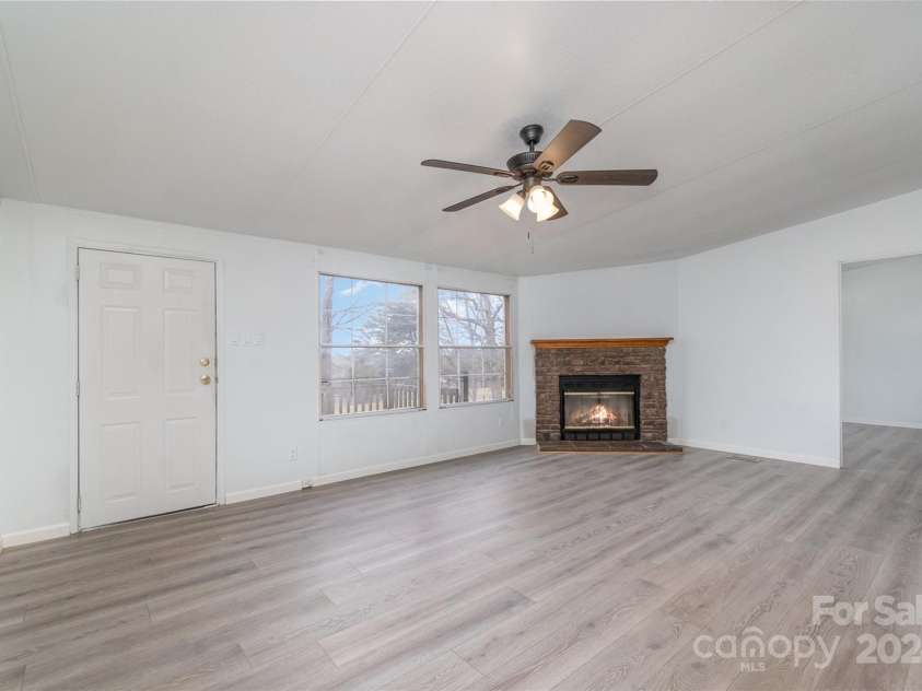 326 Chestnut Ridge Road, Kings Mountain, NC 28086.  MLS# CAR4207757, YatesRealty ID 2637. 