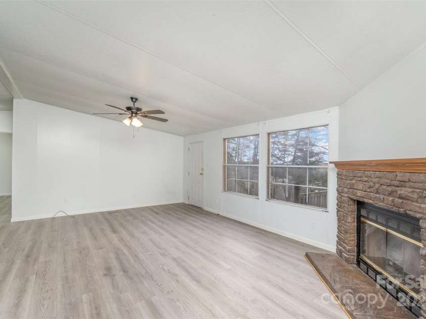 326 Chestnut Ridge Road, Kings Mountain, NC 28086.  MLS# CAR4207757, YatesRealty ID 2637. 