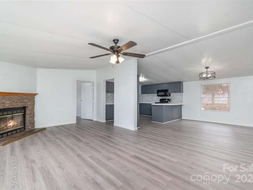 326 Chestnut Ridge Road, Kings Mountain, NC 28086.  MLS# CAR4207757, YatesRealty ID 2637. 