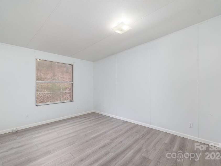 326 Chestnut Ridge Road, Kings Mountain, NC 28086.  MLS# CAR4207757, YatesRealty ID 2637. 