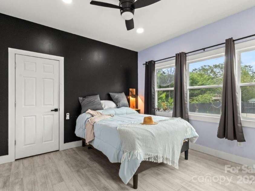 112 Fulton Drive, Kings Mountain, NC 28086.  MLS# CAR4279317, YatesRealty ID 26370. 