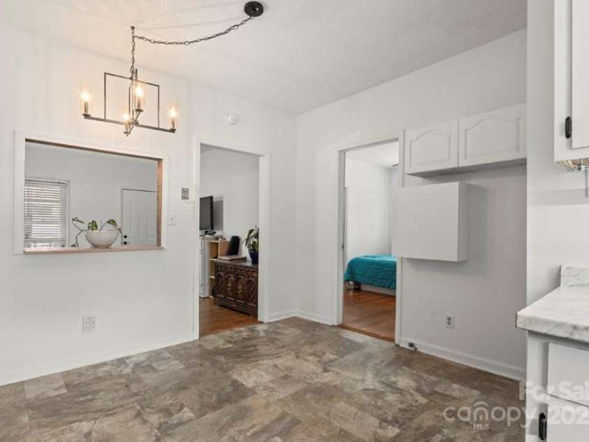 112 Fulton Drive, Kings Mountain, NC 28086.  MLS# CAR4279317, YatesRealty ID 26370. 