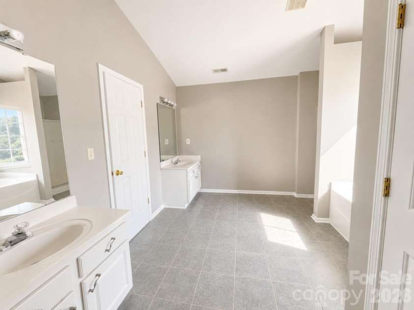 135 Autry Avenue, Mooresville, NC 28117.  MLS# CAR4385904, YatesRealty ID 26370. 