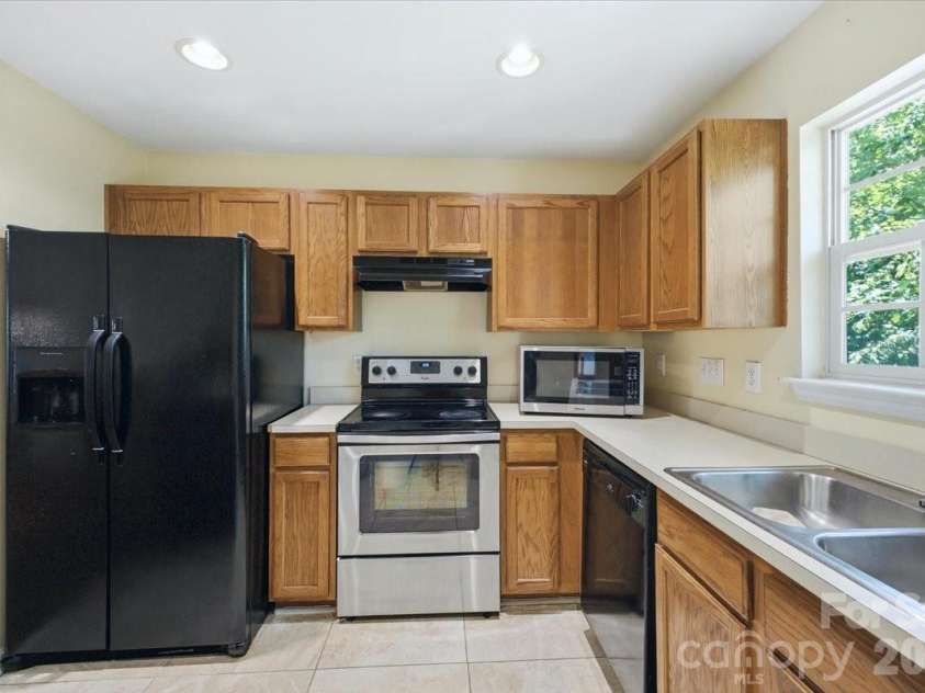 6552 Quarterbridge Lane, Charlotte, NC 28262.  MLS# CAR4386437, YatesRealty ID 26372. 