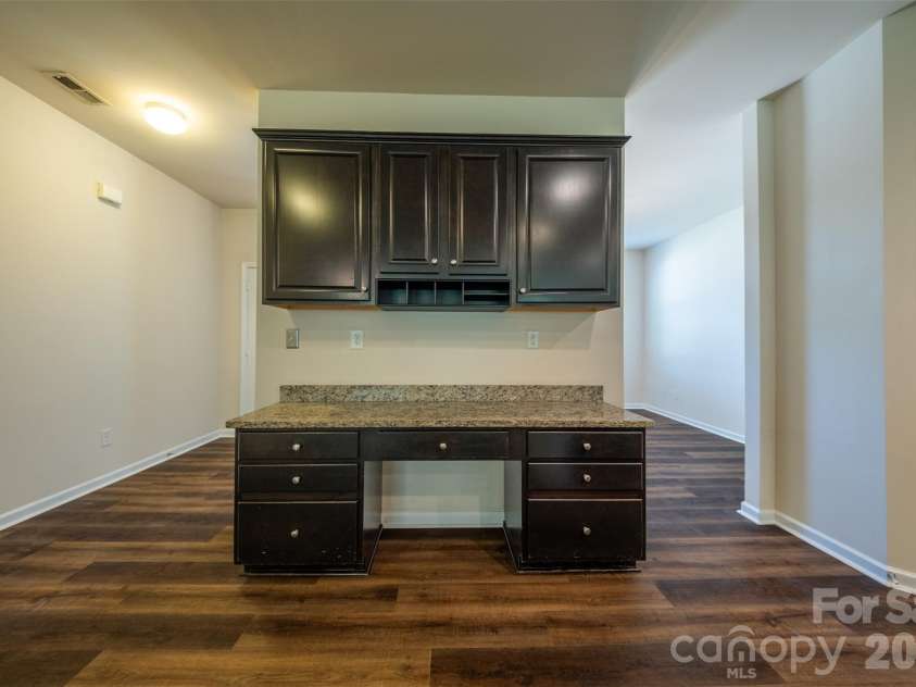 3006 Houndscroft Road, Indian Trail, NC 28079.  MLS# CAR4384765, YatesRealty ID 26373. Kitchen