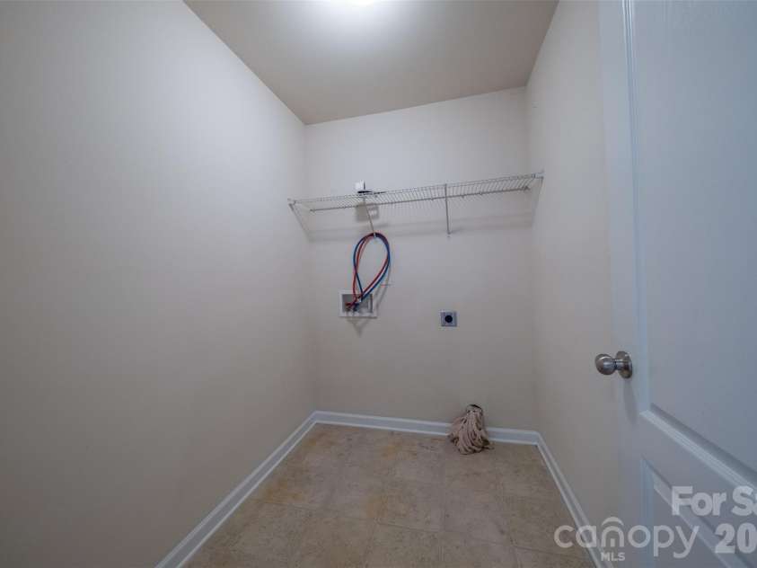 3006 Houndscroft Road, Indian Trail, NC 28079.  MLS# CAR4384765, YatesRealty ID 26373. Laundry room