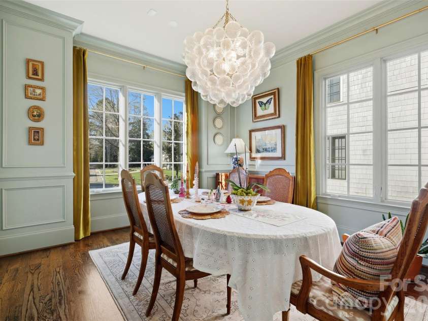 400 Hunter Lane, Charlotte, NC 28211.  MLS# CAR4372055, YatesRealty ID 26374. 