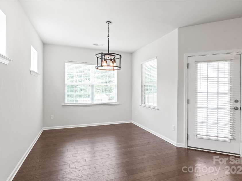 11510 Wrigley Mansion Drive, Charlotte, NC 28273.  MLS# CAR4278050, YatesRealty ID 26376. 