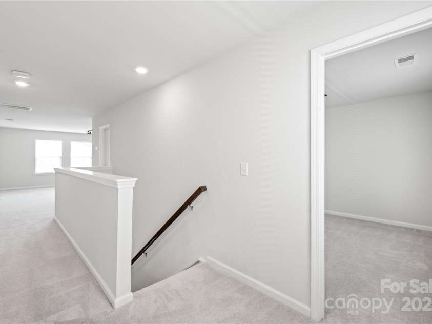 11510 Wrigley Mansion Drive, Charlotte, NC 28273.  MLS# CAR4278050, YatesRealty ID 26376. 