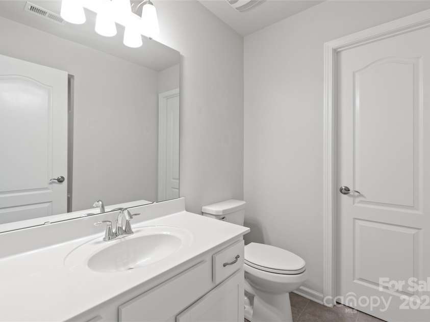 11510 Wrigley Mansion Drive, Charlotte, NC 28273.  MLS# CAR4278050, YatesRealty ID 26376. 
