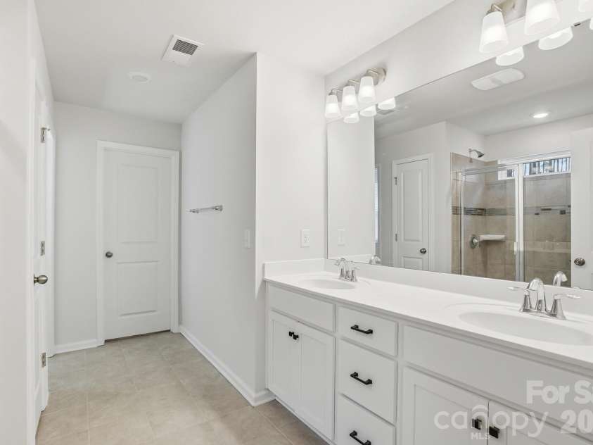 129 Slip Shot Lane, Troutman, NC 28166.  MLS# CAR4380817, YatesRealty ID 26376. 